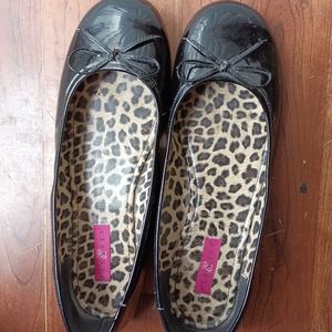 Black leopard style flats